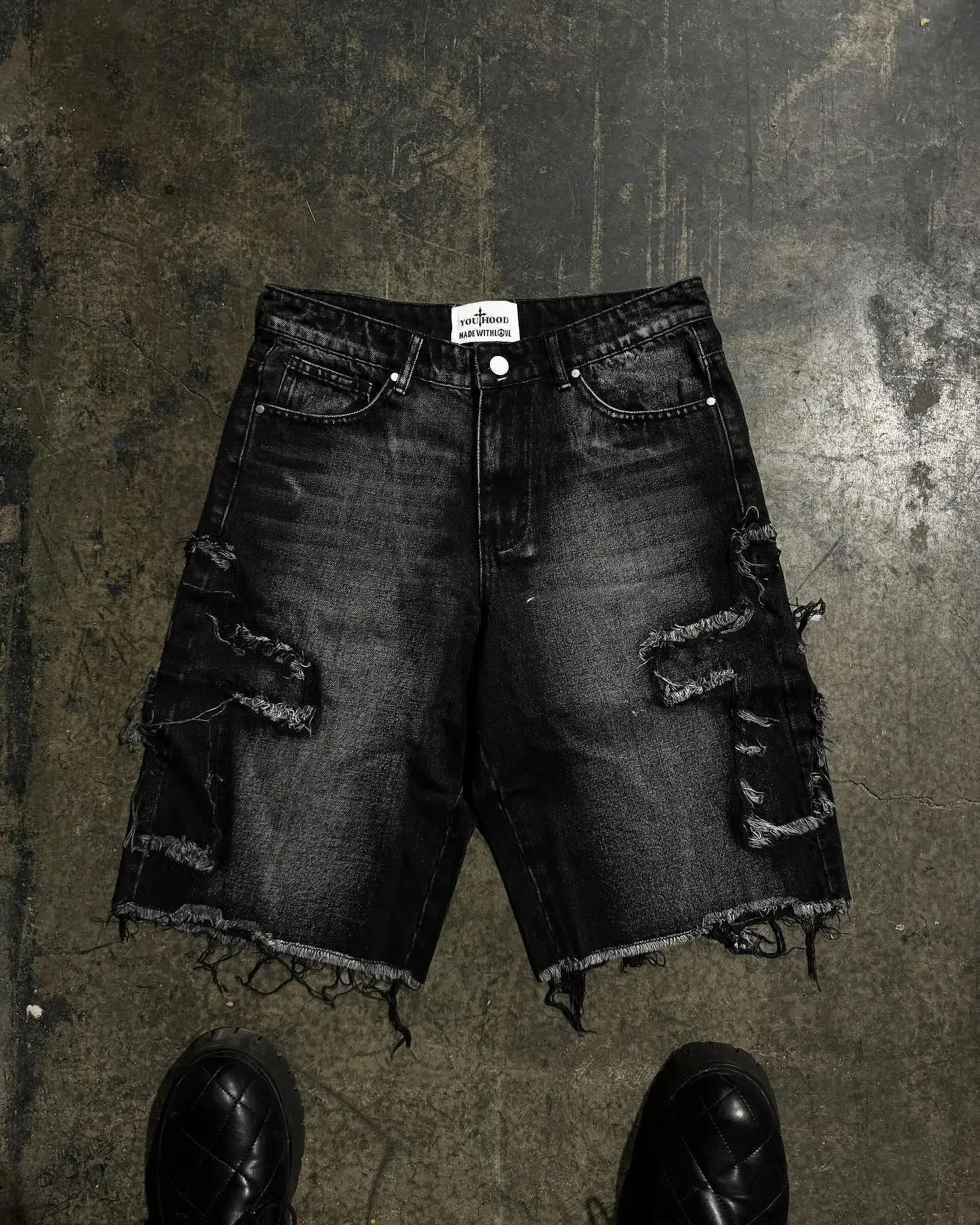 Graphic print shorts